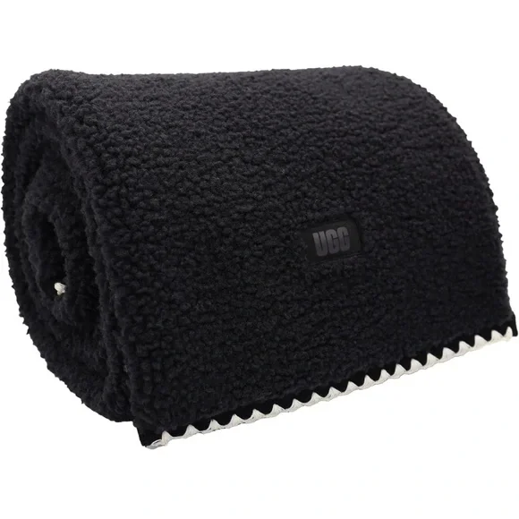 UGG Black Women’s Uggfluff Scalloped Scarf